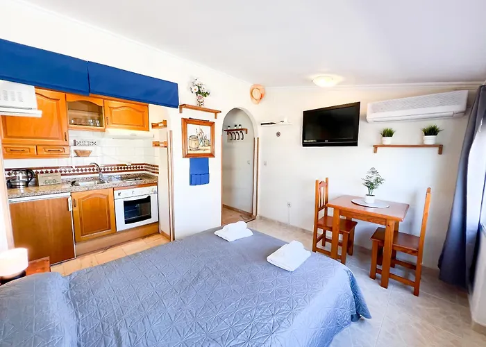 Carihuela Beach, Club San Antonio, Málaga Apartamento *