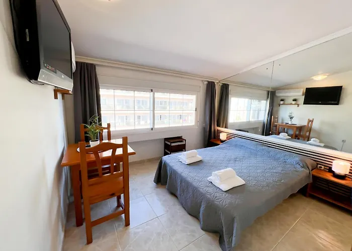 Carihuela Beach, Club San Antonio, Malaga * Torremolinos