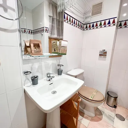 Carihuela Beach, Club San Antonio, Malaga Apartment Torremolinos